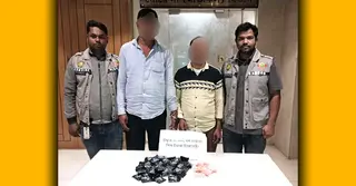 বিপুল ইয়াবা ও প্রাইভেটকারসহ দুই মাদক কারবারি গ্রেপ্তার